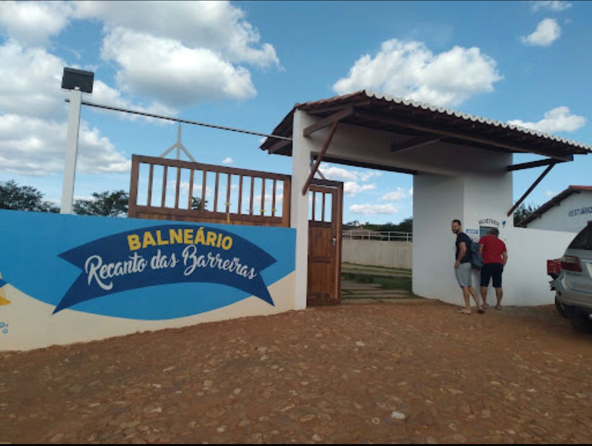 NEM SÓ DE TRABALHO VIVE O SERVIDOR